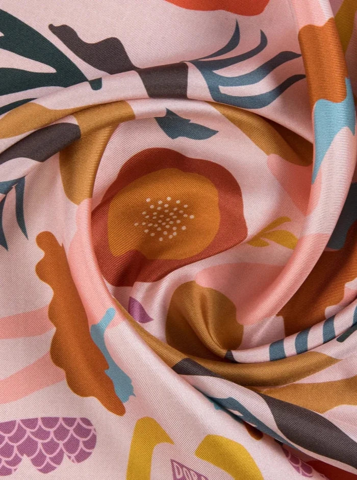 DORA NOLA Petit Foulard en Soie 50 - She/Her