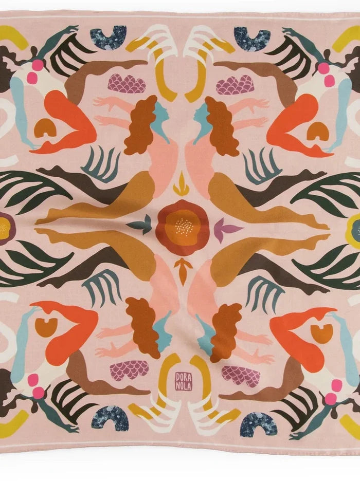 DORA NOLA Petit Foulard en Soie 50 - She/Her